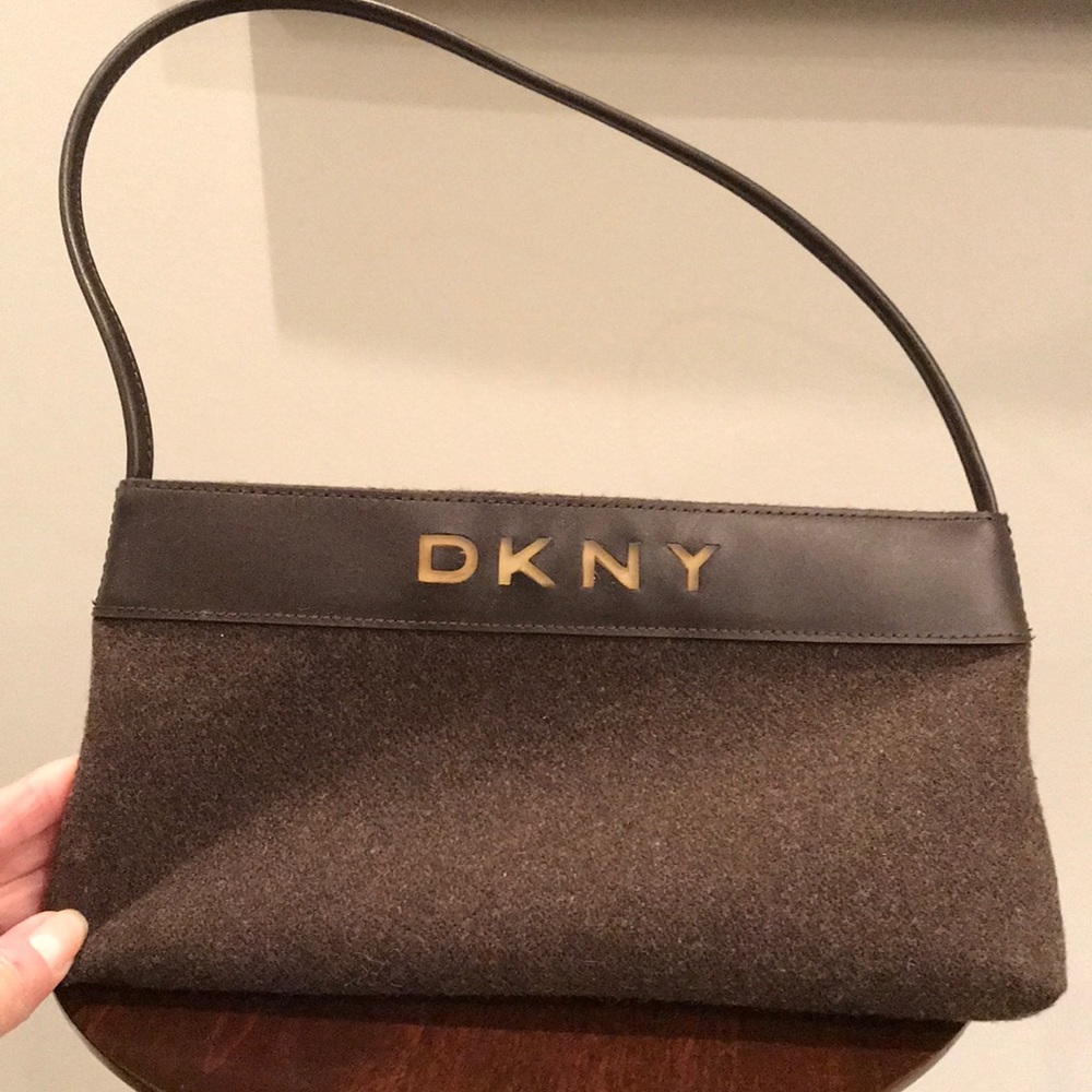 🍁DKNY mini purse